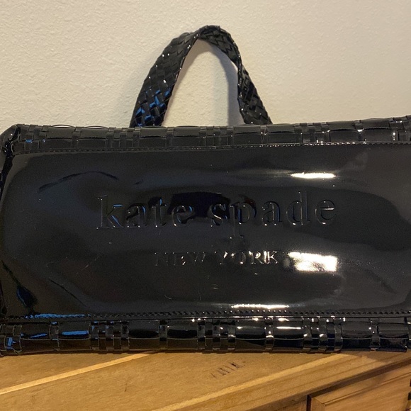 Kate Spade ♠️ Woven Patent Leather Tote - Picture 7 of 9